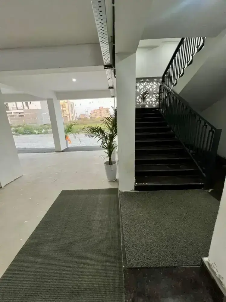 Golden Avenue - 3BHK Luxury Flats & Apartments in Kharar – clubhouse