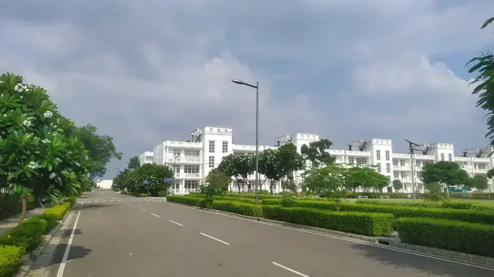 DLF Hyde Park Mullanpur New Chandigarh | Best Residential Projects in New Chandigarh | Luxury Villas & Floors – lobby