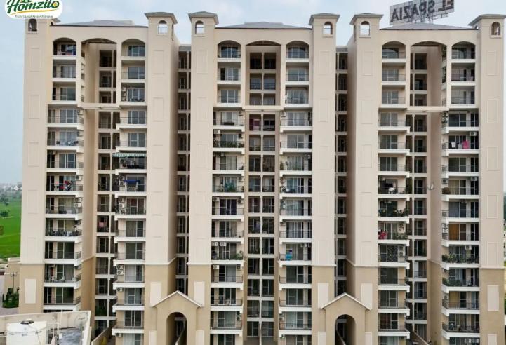 El Spazia Zirakpur - 3 & 4 BHK Luxury Apartments on PR-7 Airport Road in Mohali – common area