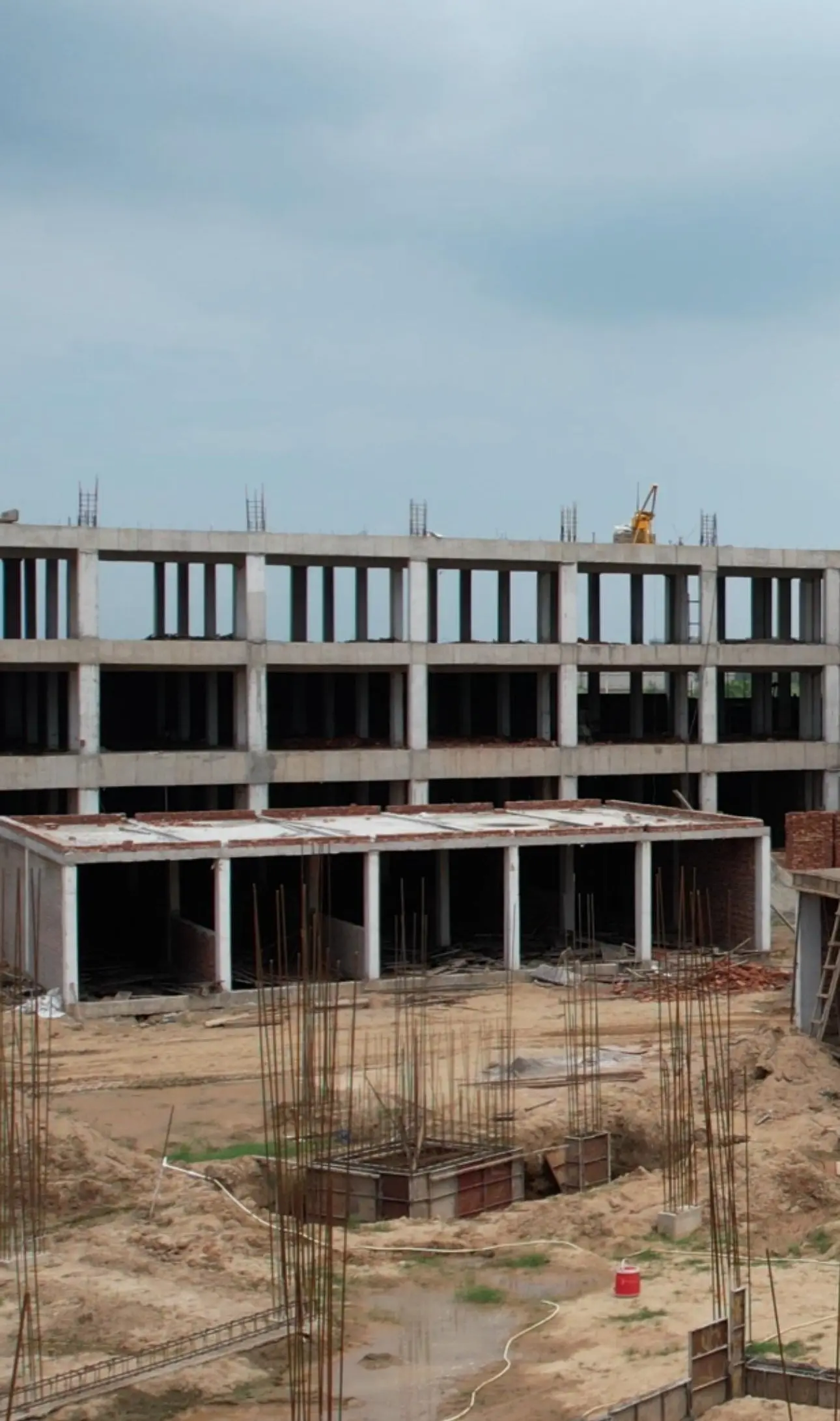 Village P3 - Commercial Showrooms SCO in Kurali – swimming pool