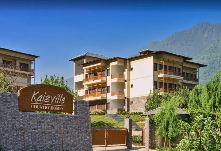 Manchanda Kaisville Country Homes, Kulu Manali Road – swimming pool