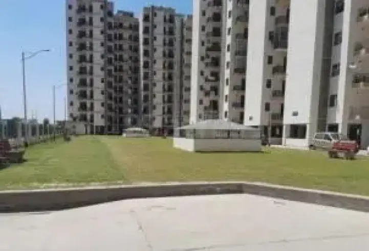 The Foothills Coperative House Society in Mohali – landscape
