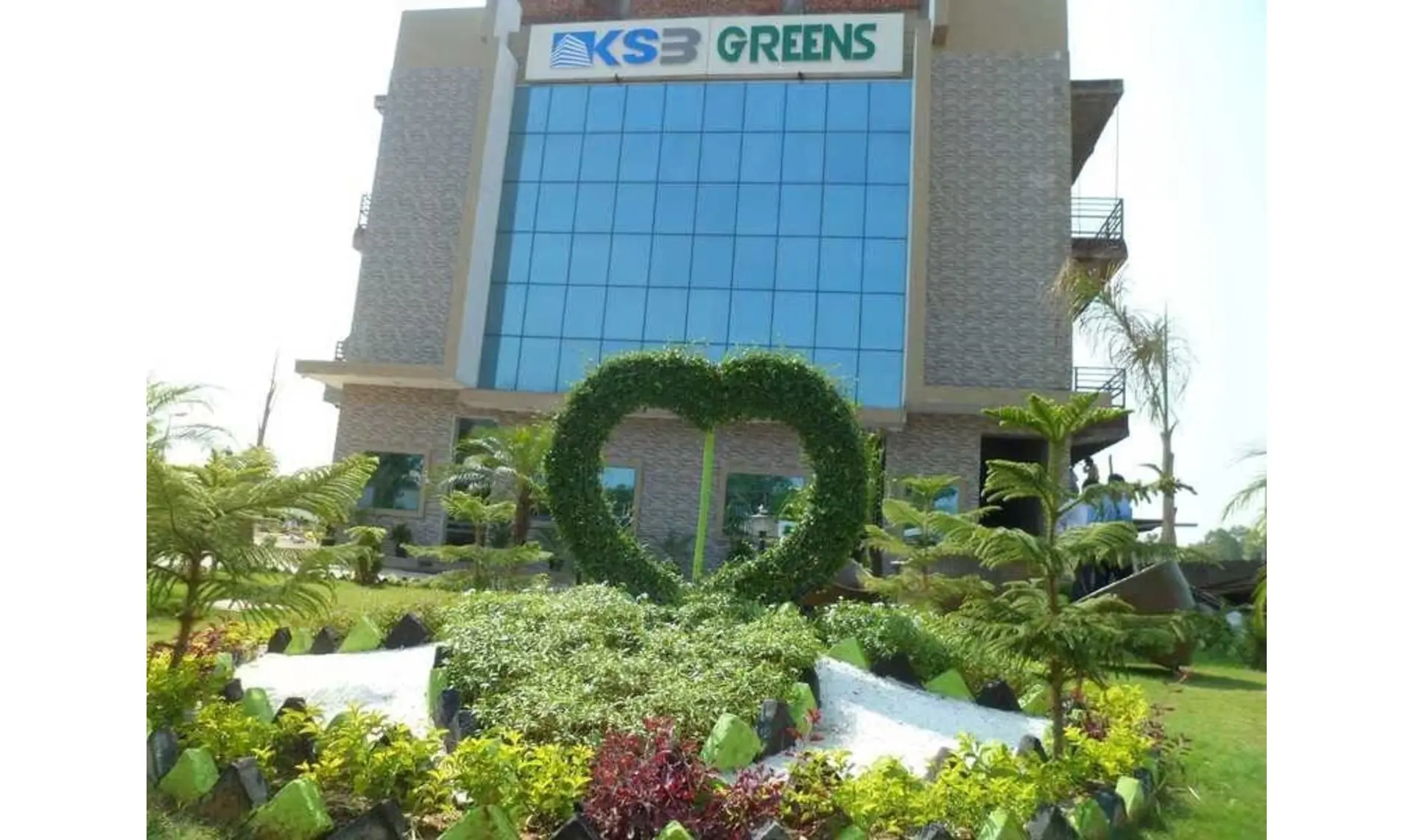 KSB Greens Gazipur Zirakpur: Best Residential Projects in Zirakpur | 3 BHK High-Rise Apartments in Zirakpur – amenities area