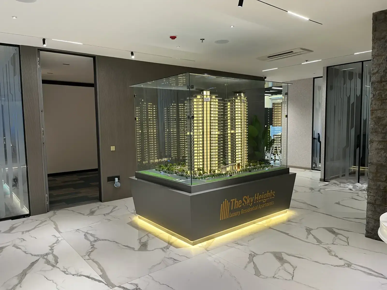 Luxestates The Sky Heights Panchkula: Luxury 4 & 5 BHK High-Rise Apartments in Sector 24 – gallery image 13