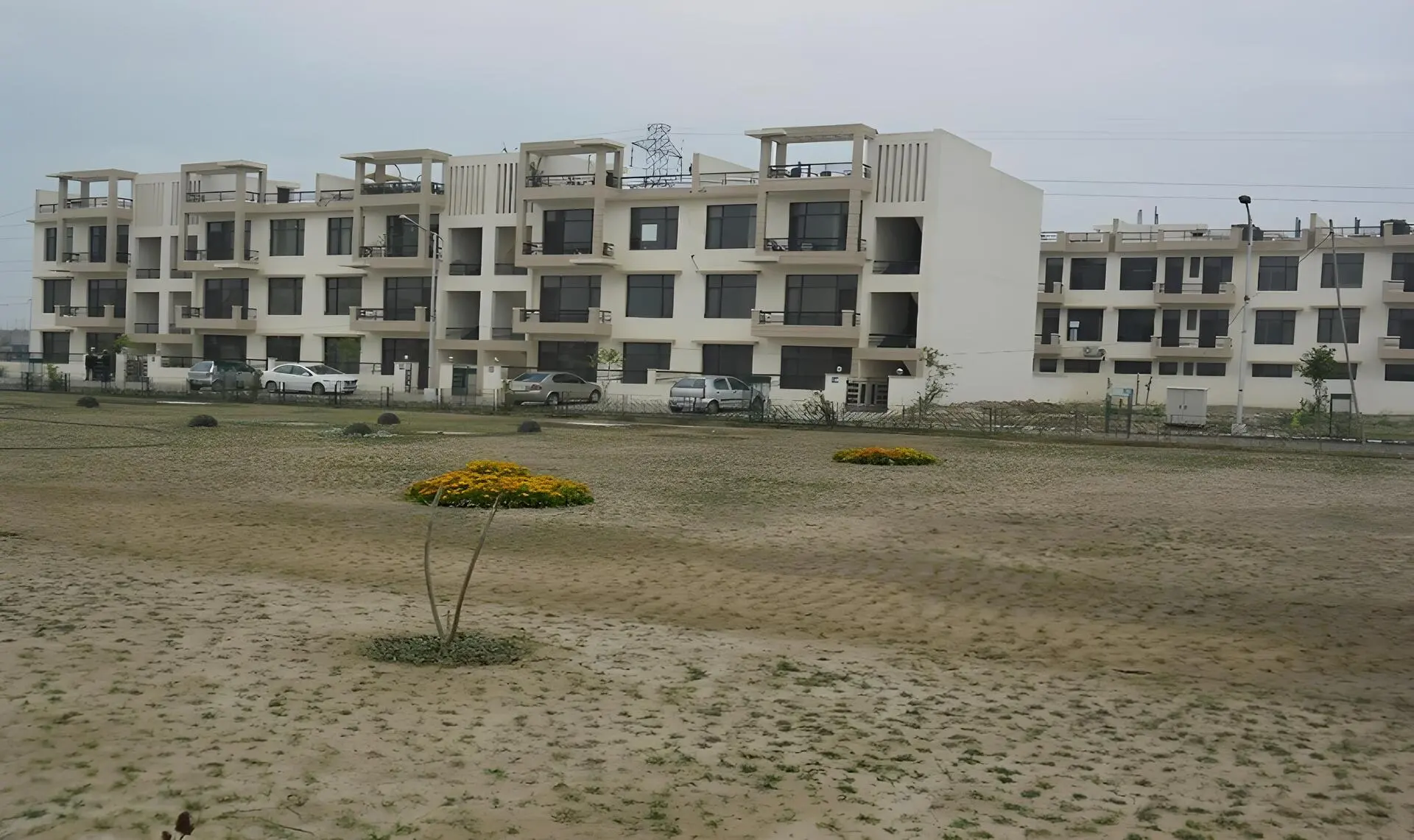 Motia Royale Estate Zirakpur: Top Residential Projects in Zirakpur | High-Rise Apartments in Zirakpur – clubhouse