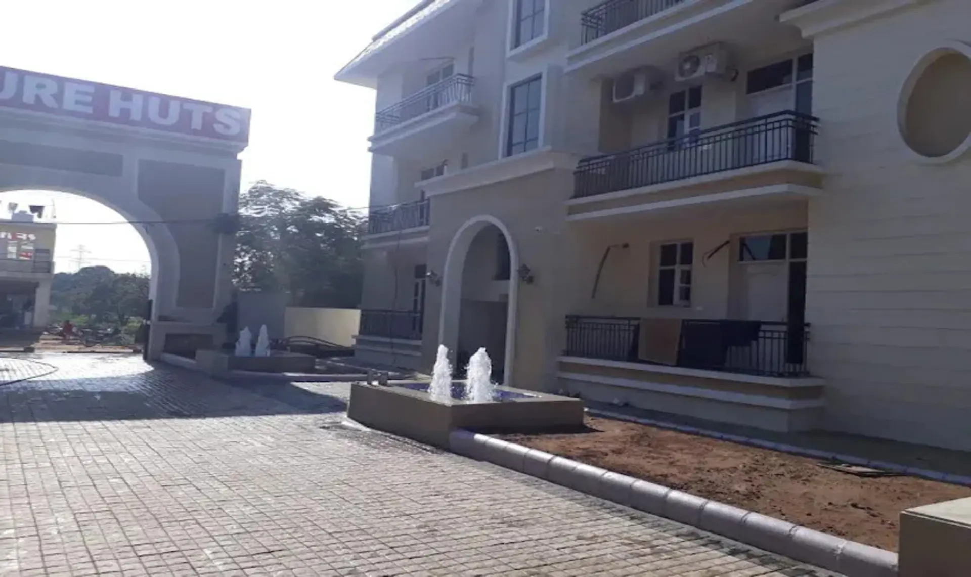 Nature Huts Saidpura Village Derabassi Mohali | Independent Floors Low-Rise Homes | Best Residential Projects in Mohali – swimming pool
