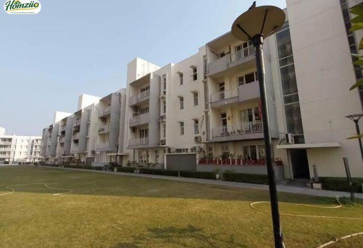 One Rise Sector 99 Mohali | Luxury 3 BHK Apartments for Sale | High-Rise Flats in Mohali Real Estate – lobby