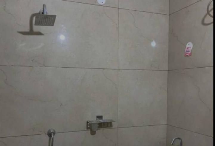 3bhk semi furnished