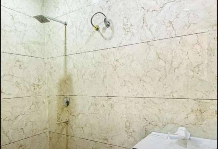 duplex 3bhk semi furnished