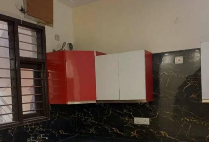 3bhk semi furnished