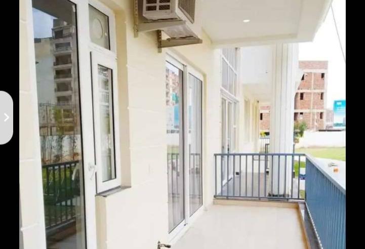 3 bhk semi-furnished