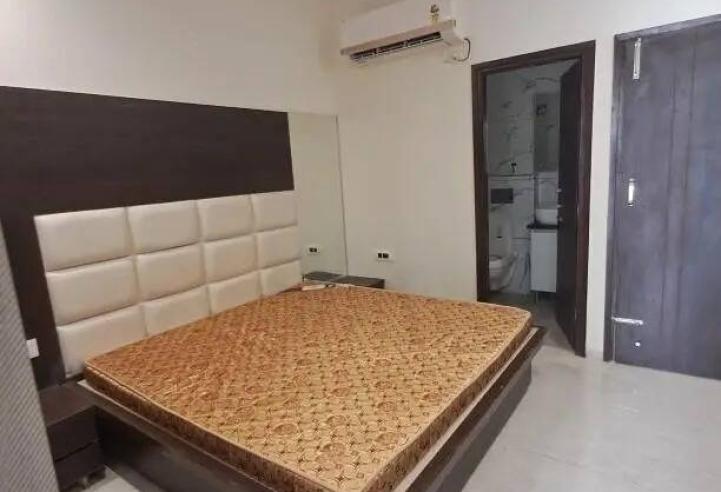 Spacious 3 BHK Apartment - Sushma Elite Cross