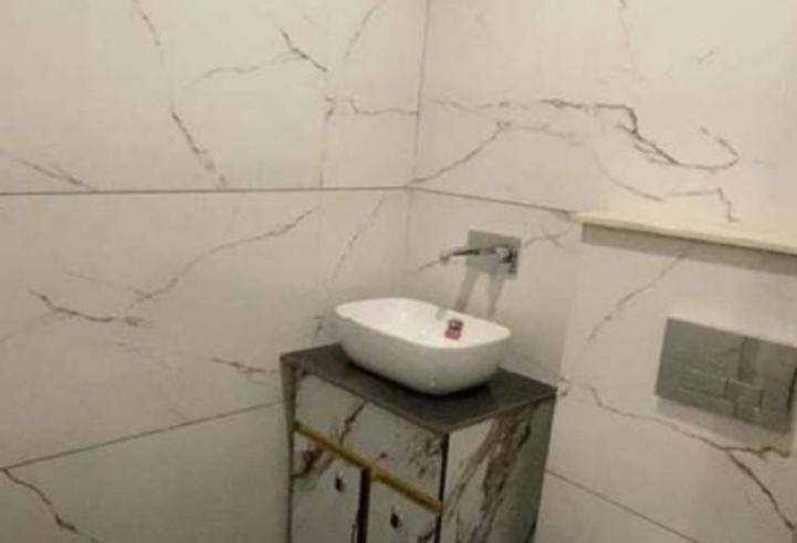 3bhk semi furnished flat for sell