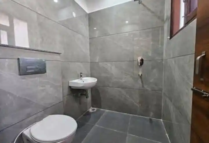 Spacious 3 BHK Flats for Sale in Sector 4 Panchkula | 2700 Sq Ft Builder Floor with Pooja Room