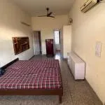 Independent Room for Boys in Sector 33, Chandigarh | Owner Free | 2 Seats Left