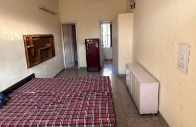 Independent Room for Boys in Sector 33, Chandigarh | Owner Free | 2 Seats Left