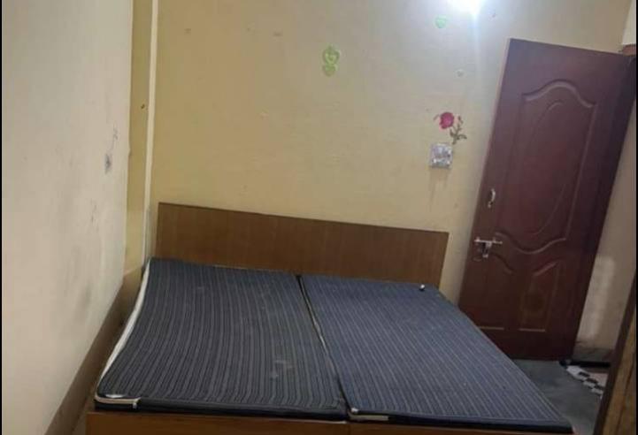 1bhk semi furnished