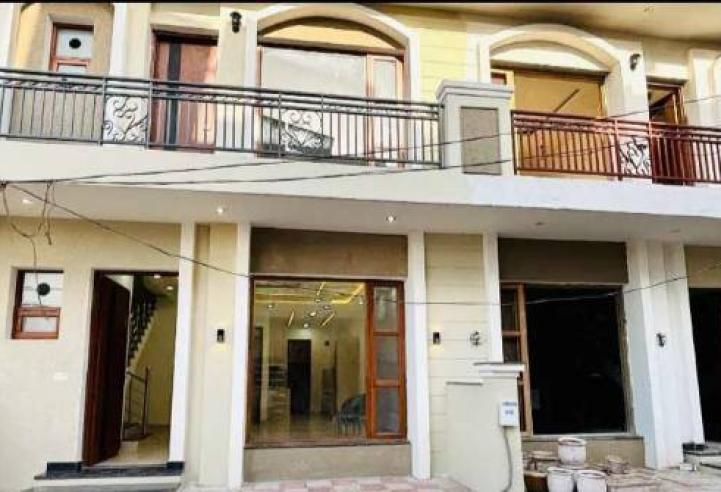 duplex 3bhk semi furnished