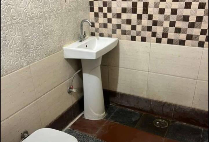 1bhk semi furnished