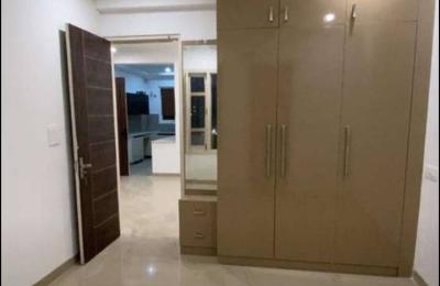 3bhk semi furnished flat for sell