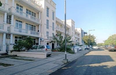 DLF Hyde Park Estat