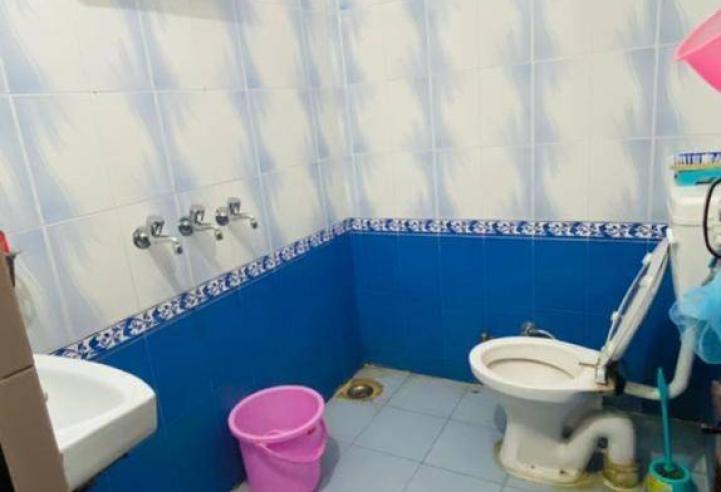 Fully Furnished 3 Room Kitchen Set in Sector 46, Chandigarh | Owner Free | For Girls