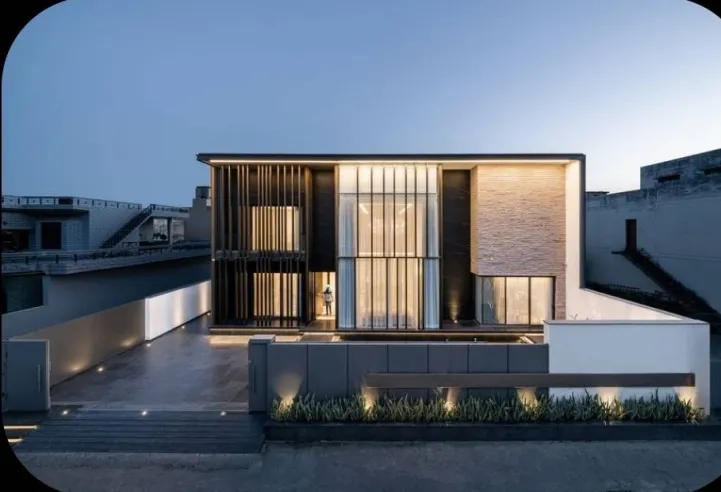 Silhouette Modern Luxury Residence