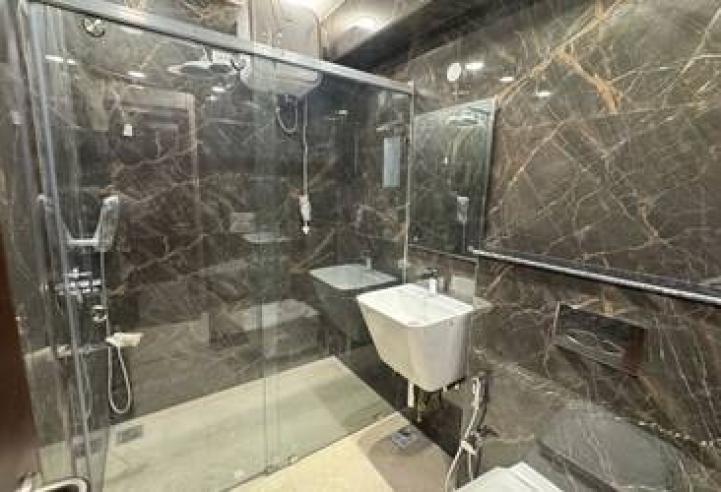 Luxury 3 BHK Builder Floor for Sale in Sector 8 Panchkula | 350 Sq. Yards Ready-to-Move Property