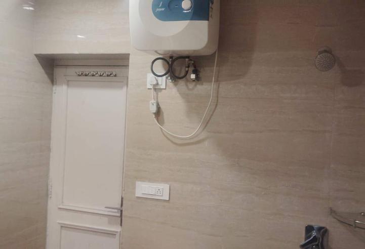Premium 2BHK Flat in Sector 46C, Chandigarh | 1 Vacancy Available