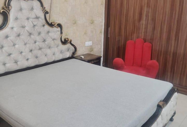 Premium 2BHK Flat in Sector 46C, Chandigarh | 1 Vacancy Available