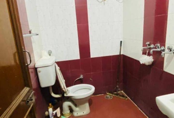 Fully Furnished 3 Room Kitchen Set in Sector 46, Chandigarh | Owner Free | For Girls