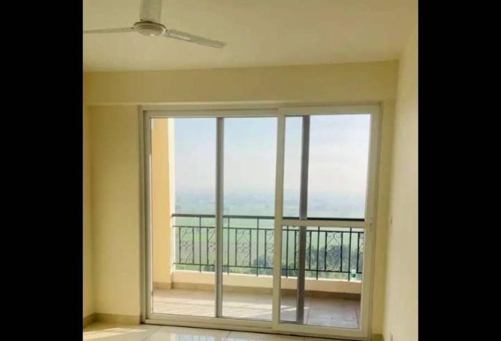 3bhk semi-furnished