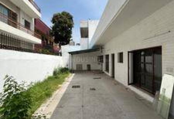 Elegant 3BHK Apartment in a Prime Location