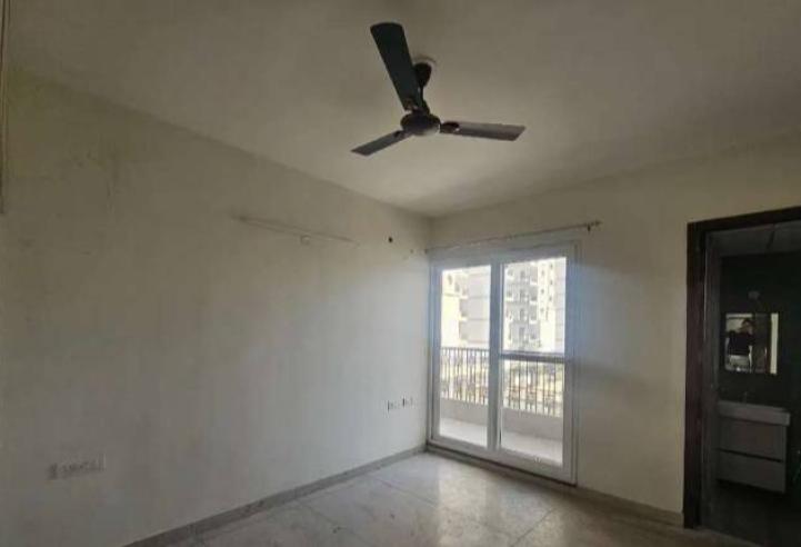 3bhk semi furnished