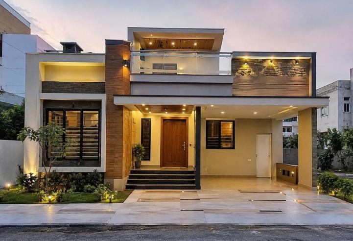 Modern 3BHK Family Home with Spacious Bedrooms, Elegant Interiors, Balcony, Parking, Garden, and Prime Location.