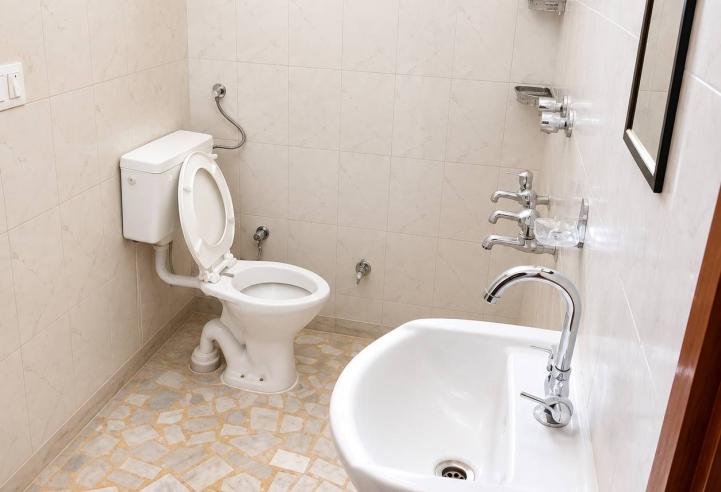 Affordable 2 BHK Flat Available for Rent in Prime Location
