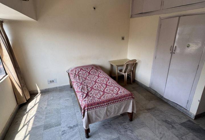Fully Furnished 2 Room Set in Sector 37, Chandigarh | AC &amp; Cooler Options | Ready to Move