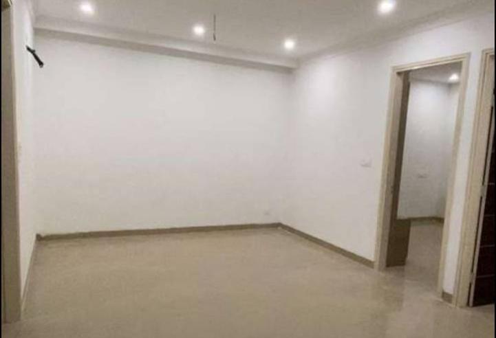 3bhk semi furnished flat for sell