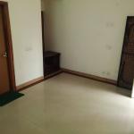 spacious studio apartment