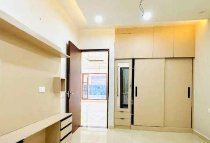 duplex 3bhk semi furnished