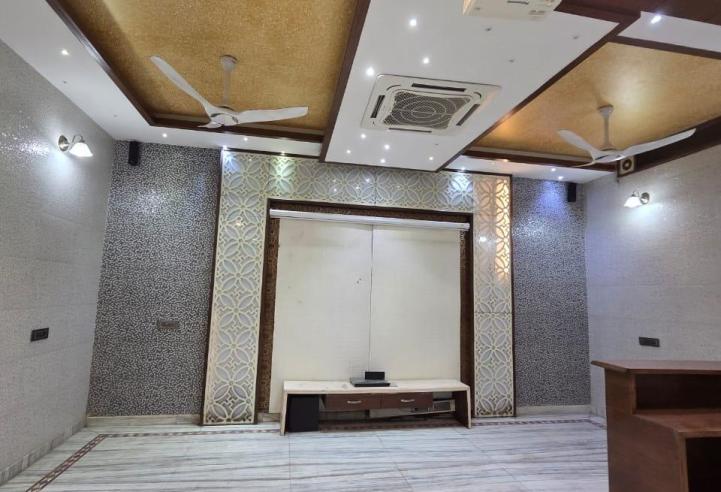 Fully Furnished 1BHK/Single Room in 1 Kanal House | Sector 16, Chandigarh | For Boys