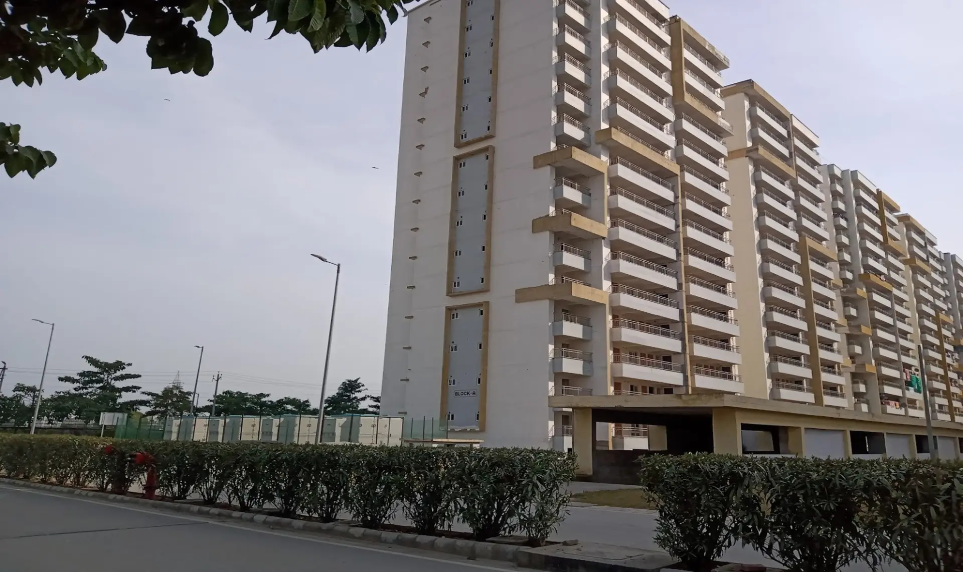 Purab Premium Apartments Sector 88 Mohali - Luxury High-Rise Living by GMADA – common area