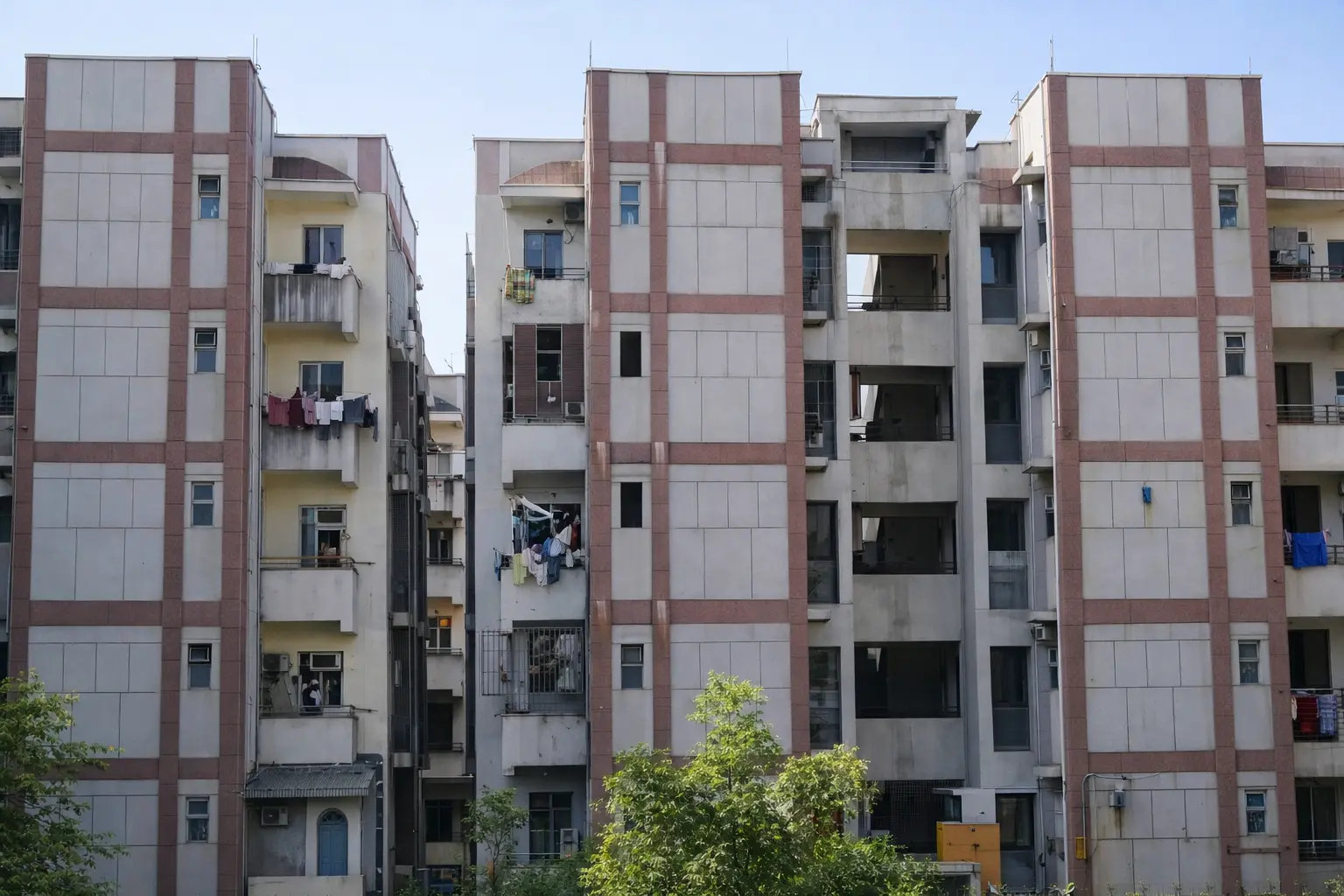 RKM Springdale Tower I and II Zirakpur: Luxury 2BHK & 3BHK Apartments for Sale in High-Rise Residential Projects – clubhouse