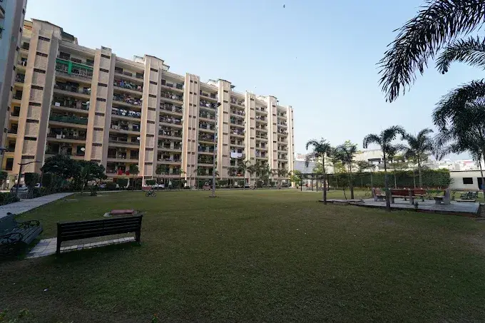 Royale Estate II: 3 BHK Apartments in Peer Muchalla, Sector-20 Panchkula in Mohali – elevation