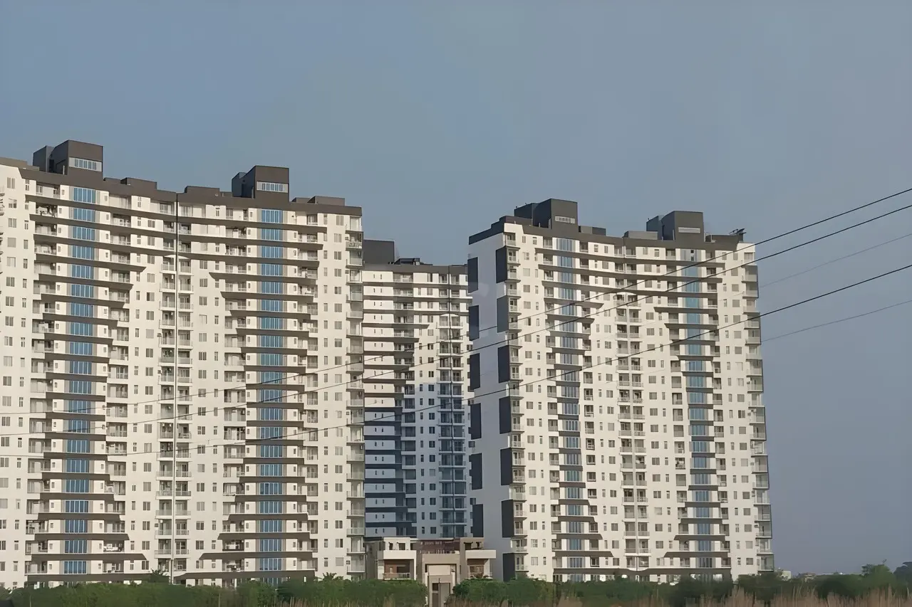 The Lake New Chandigarh | Luxury 1/2/3/4 BHK Apartments & Penthouses in Mullanpur