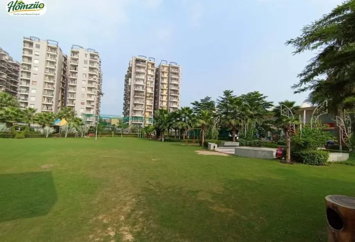 Trishla City Nabha Zirakpur | Luxury 2BHK, 3BHK & 4BHK High-Rise Apartments in Zirakpur Residential Projects – clubhouse