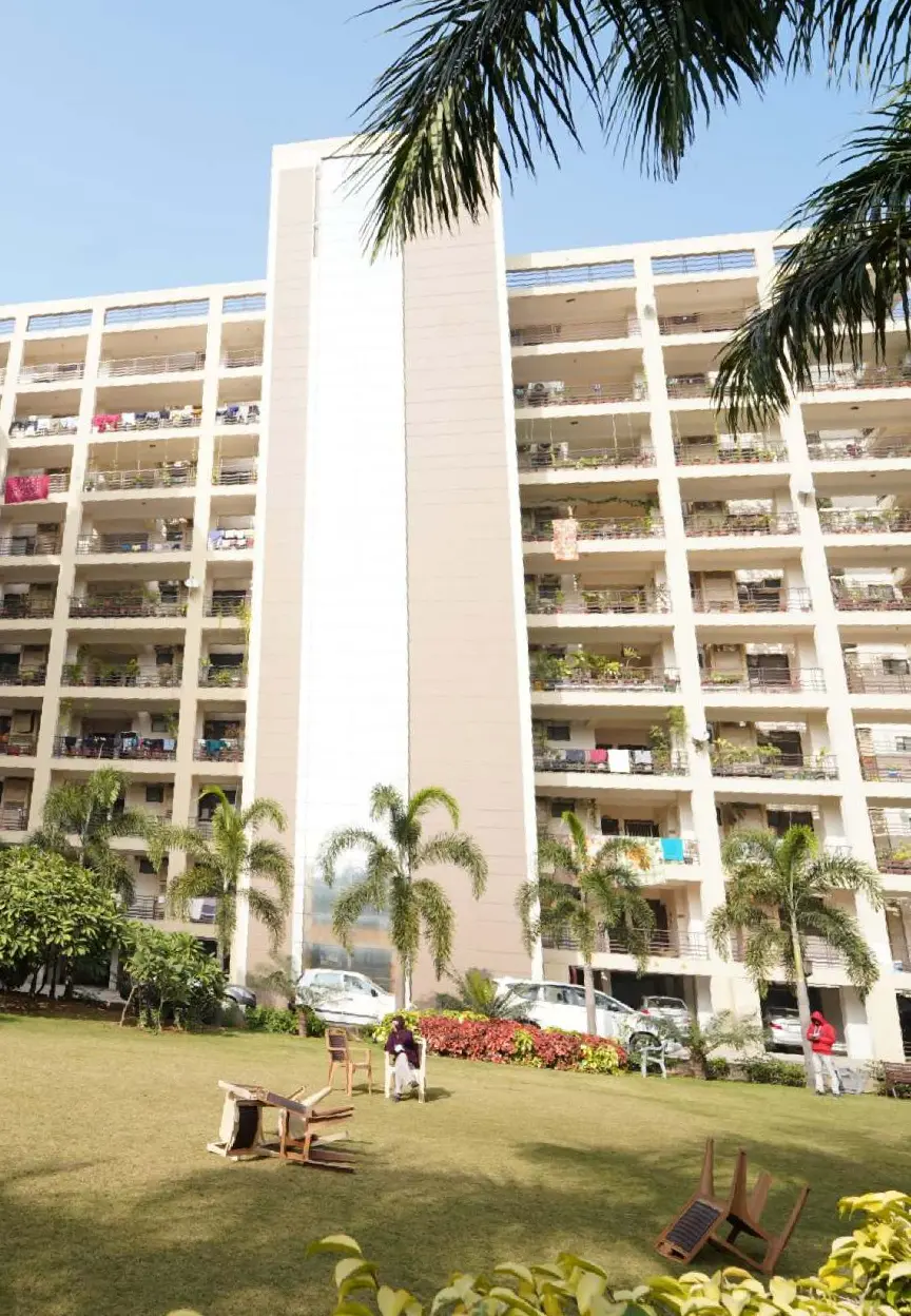 Royale Wind Cross Zirakpur | 3BHK Luxury Apartments in Gazipur Punjab